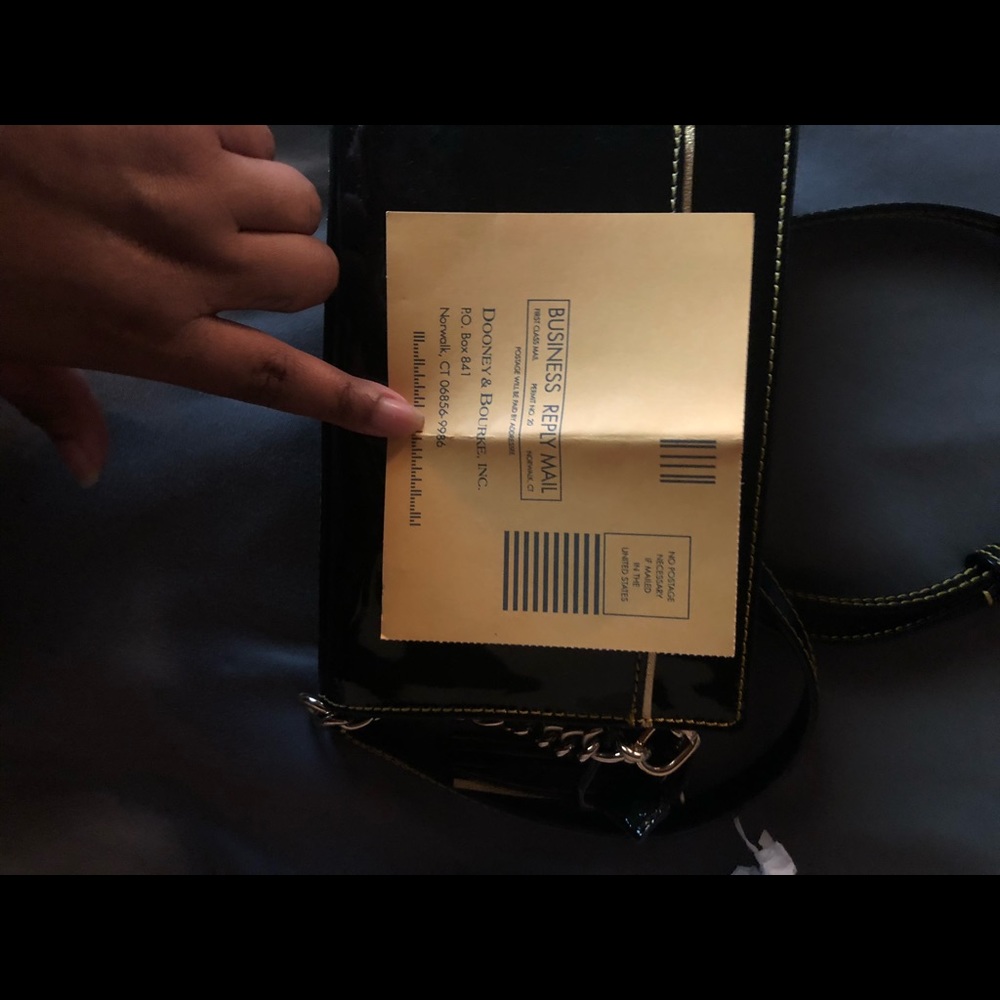 Dooney and Bourke Black patent leather crossbody - Picture 3 of 3